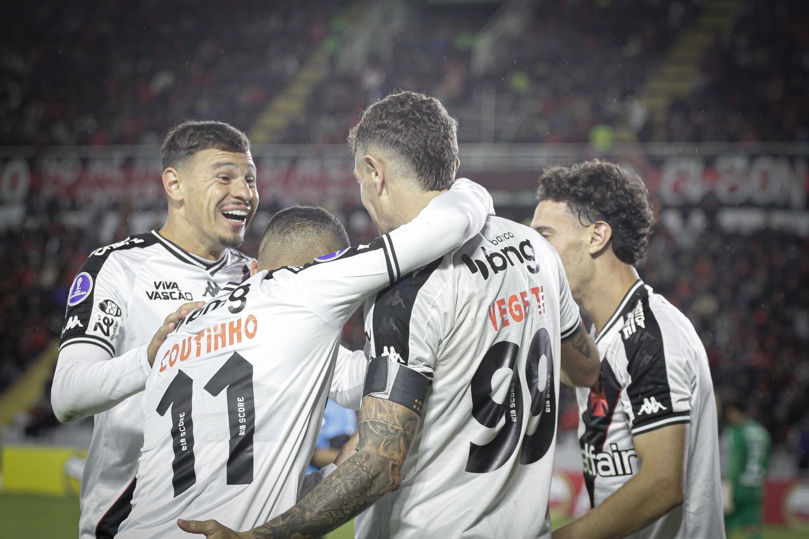 Vasco busca a segunda vitória no Brasileirão 2025