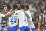 Cruzeiro recebe Fluminense no Mineirão em duelo que pesa na parte de cima