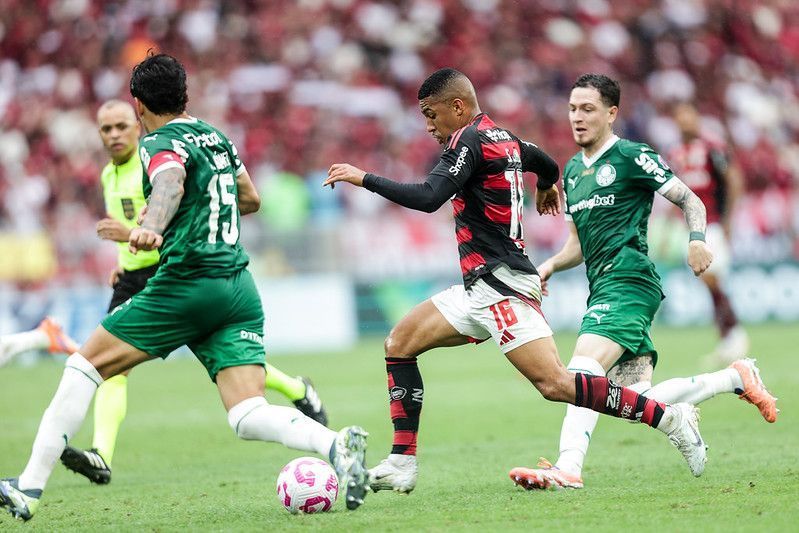 Flamengo x Palmeiras - Gilvan de Souza - Flamengo