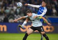 Grêmio tenta reação em casa contra Cruzeiro que briga no topo