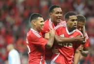 Palpite Vitória x Internacional: onde assistir e escalações na Série A