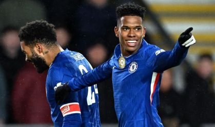 Chelsea recebe o Burnley em Londres