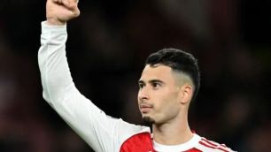 Arsenal recebe o Everton para sustentar liderança da Premier League